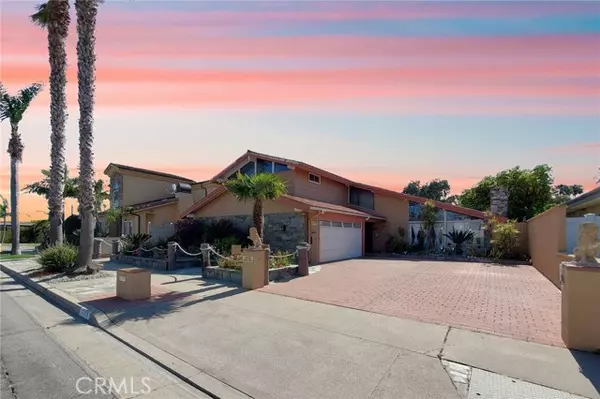 Huntington Beach, CA 92649,17179 Roundhill Street