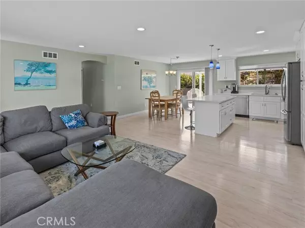 Huntington Beach, CA 92647,15971 Pilgrim Circle