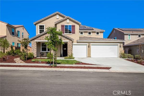 Corona, CA 92882,2823 Santa Fiora Circle