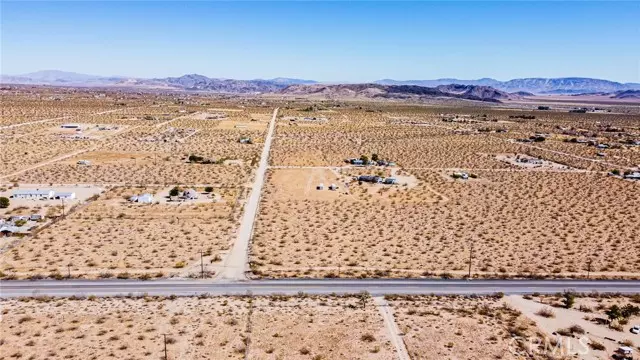 Landers, CA 92285,56700 Reche