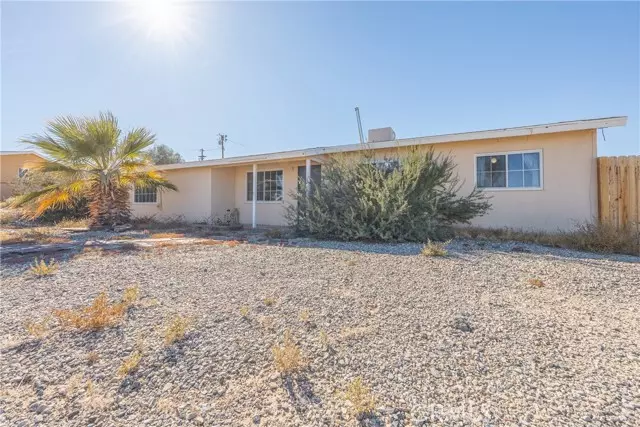 29 Palms, CA 92277,73353 Yucca ave