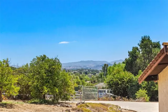 2406 Gum Tree Lane, Fallbrook, CA 92028