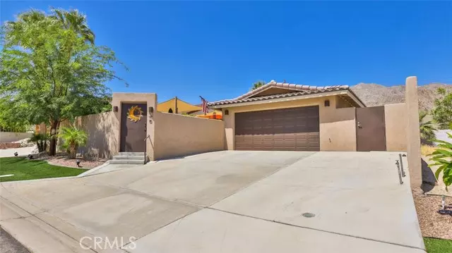 54385 Avenida Alvarado, La Quinta, CA 92253