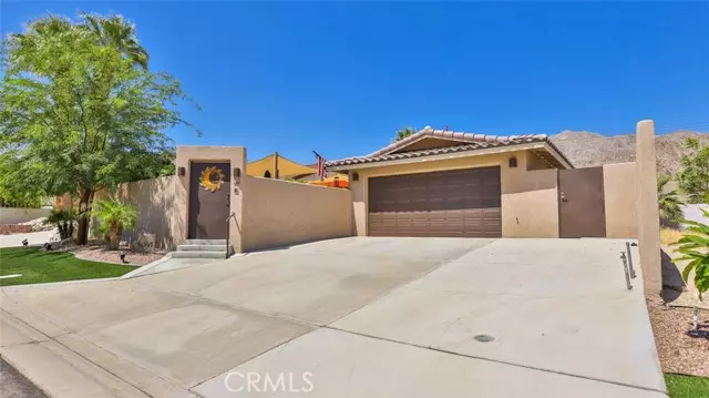 54385 Avenida Alvarado, La Quinta, CA 92253