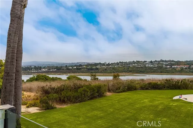 Newport Beach, CA 92660,66 Cormorant Circle