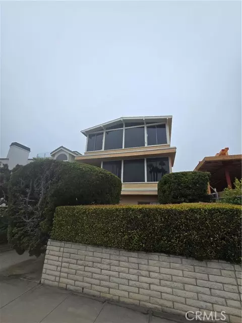 Corona Del Mar, CA 92625,2512 Ocean Boulevard