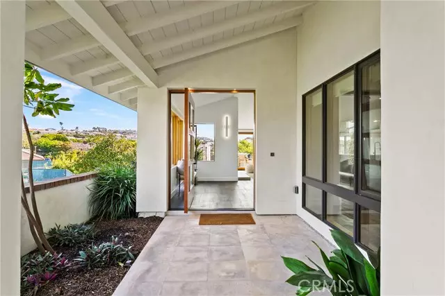 11 Skysail Drive, Corona Del Mar, CA 92625