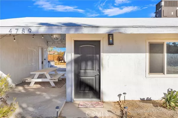 Joshua Tree, CA 92252,4789 Avenida Del Sol