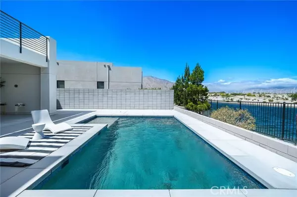 592 Palladium Boulevard, Palm Springs, CA 92262