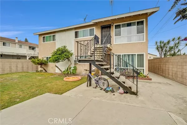 Los Alamitos, CA 90720,4461 Farquhar Avenue