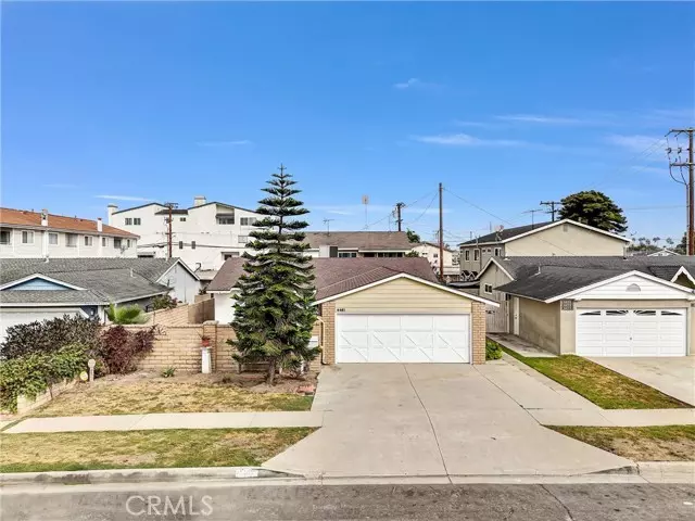 Los Alamitos, CA 90720,4461 Farquhar Avenue