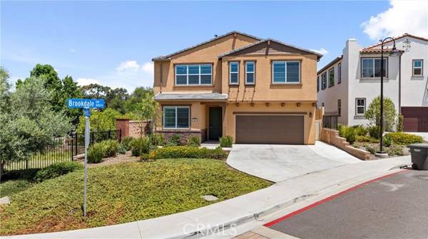 802 Brookdale Drive, Vista, CA 92081