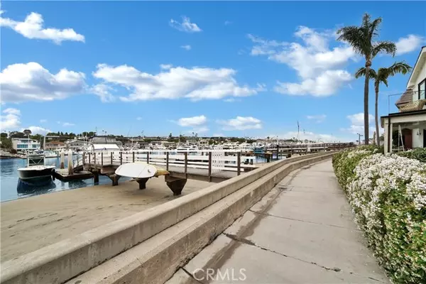 Newport Beach, CA 92662,209 E Bay Front