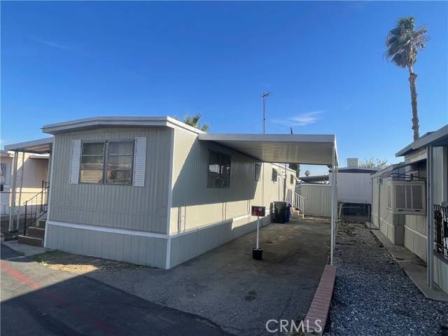 250 Linden #129, Rialto, CA 92376