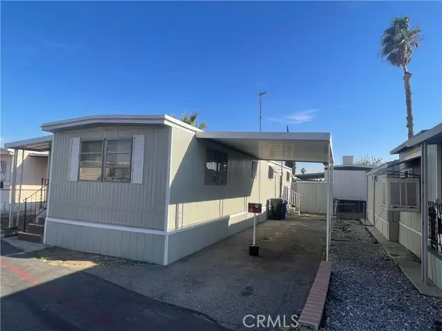 250 Linden #129, Rialto, CA 92376