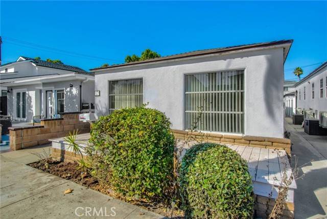 307 8th Street, Seal Beach, CA 90740