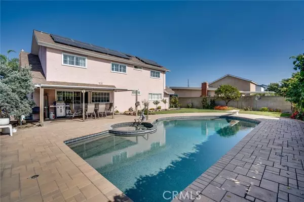 Westminster, CA 92683,8652 Bermuda Avenue