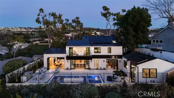 Corona Del Mar, CA 92625,1543 Sandcastle Drive