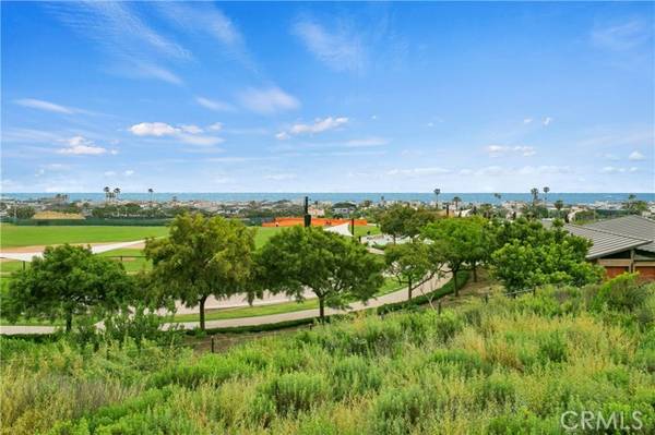 12 Land Fall Court, Newport Beach, CA 92663