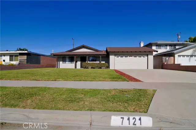 7121 Betty Drive, Huntington Beach, CA 92647