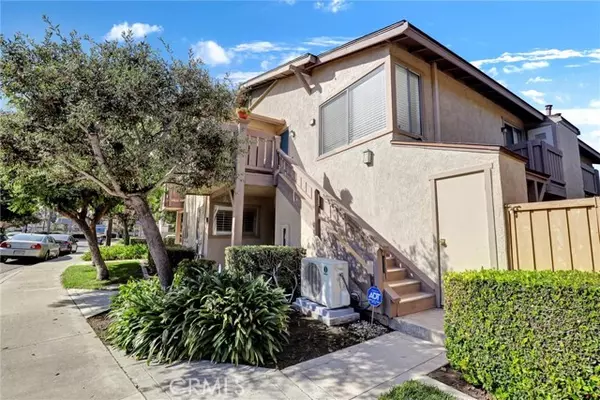 87 Smokestone #11, Irvine, CA 92614