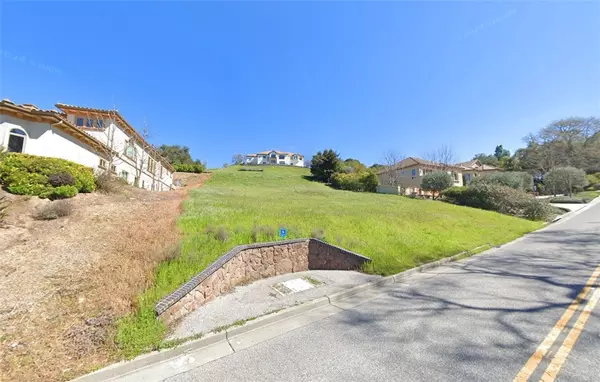 2225 Country, Gilroy, CA 95020