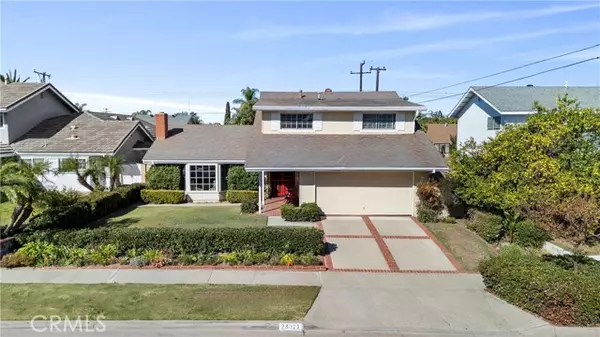 23021 El Caballo Street, Lake Forest, CA 92630