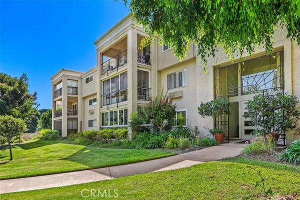 Laguna Woods, CA 92637,5499 Paseo del Lago West #1G