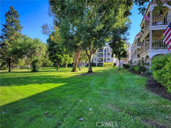 Laguna Woods, CA 92637,3498 W Bahia Blanca #3A