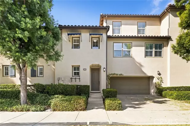 141 Talmadge, Irvine, CA 92602