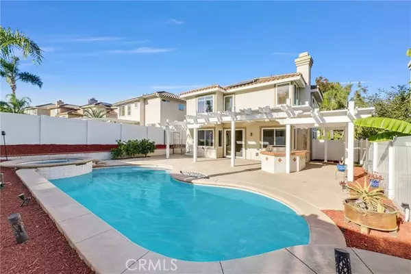 10 Via Estampida, Rancho Santa Margarita, CA 92688