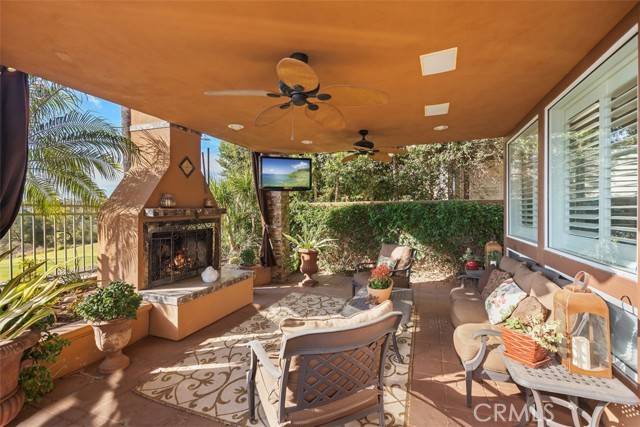 33 Golf Ridge Drive, Rancho Santa Margarita, CA 92679