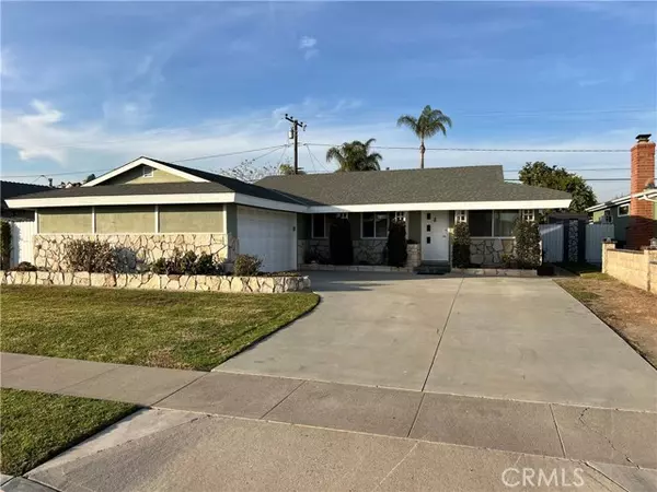 6431 Yale Circle, Huntington Beach, CA 92647