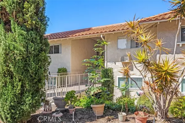 Laguna Woods, CA 92637,2287 Via Puerta #P