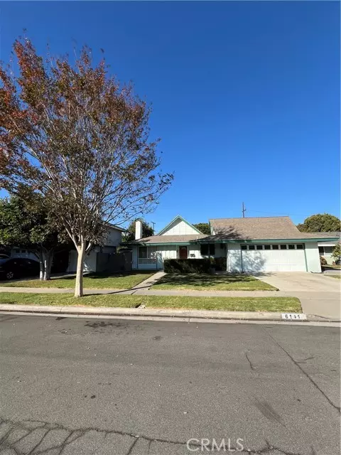 6141 Gumm Drive, Huntington Beach, CA 92647