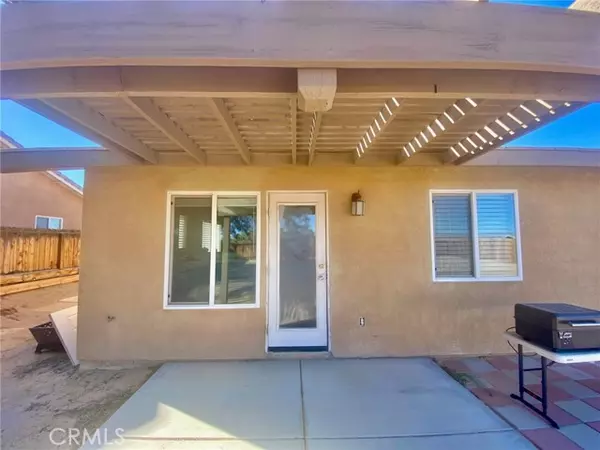 29 Palms, CA 92277,5169 Split Rock Avenue