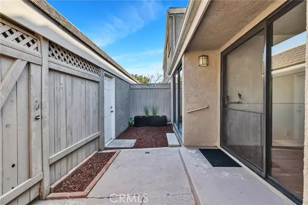 Newport Beach, CA 92663,19 Sand Dollar Court #10