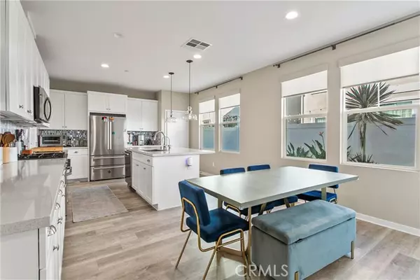 946 Sunlit Lane, Costa Mesa, CA 92626