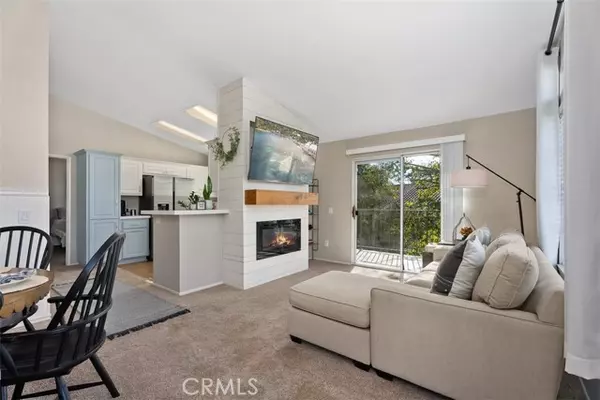 Rancho Santa Margarita, CA 92688,19 Carmesi