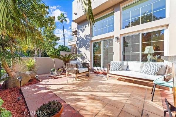 19398 Peachtree Lane, Huntington Beach, CA 92648