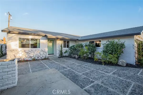 Huntington Beach, CA 92647,15052 Columbia Lane