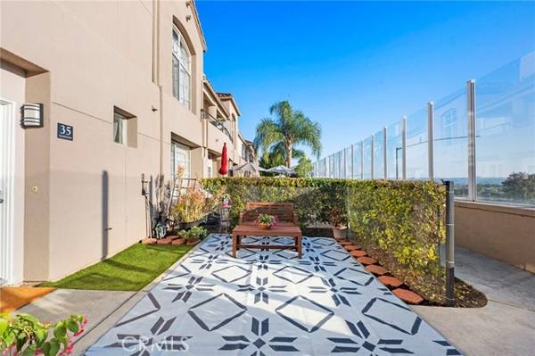 35 Tradewinds, Aliso Viejo, CA 92656