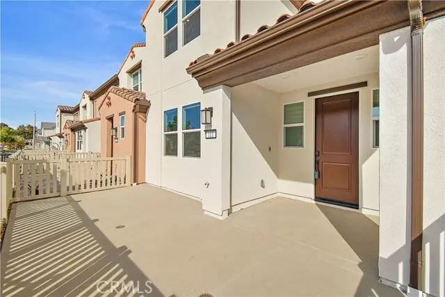 Corona, CA 92883,3962 Lavine Way #111