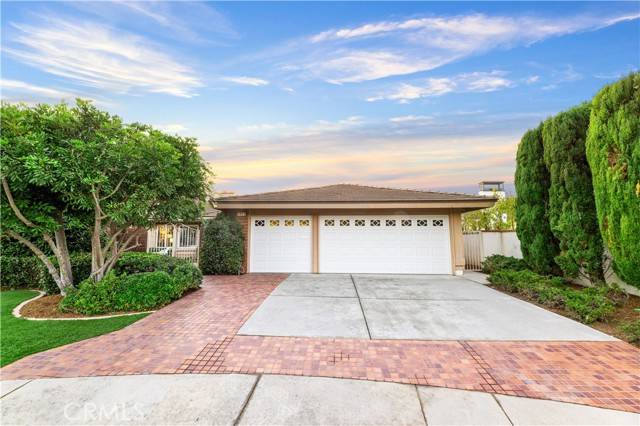 1621 Harbor Crest Circle, Corona Del Mar, CA 92625