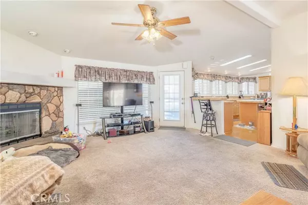 Yucca Valley, CA 92284,7501 Palm #76