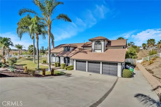 Riverside, CA 92504,15710 Streamview Court