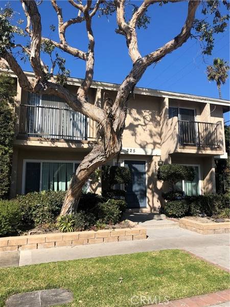 225 19th Street #A, Huntington Beach, CA 92648