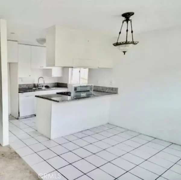 San Clemente, CA 92672,244 Avenida Lobeiro #3