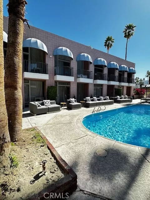 Palm Desert, CA 92260,74380 El Camino #43