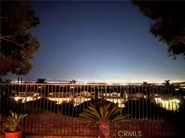 17 Los Platillos, Rancho Santa Margarita, CA 92688